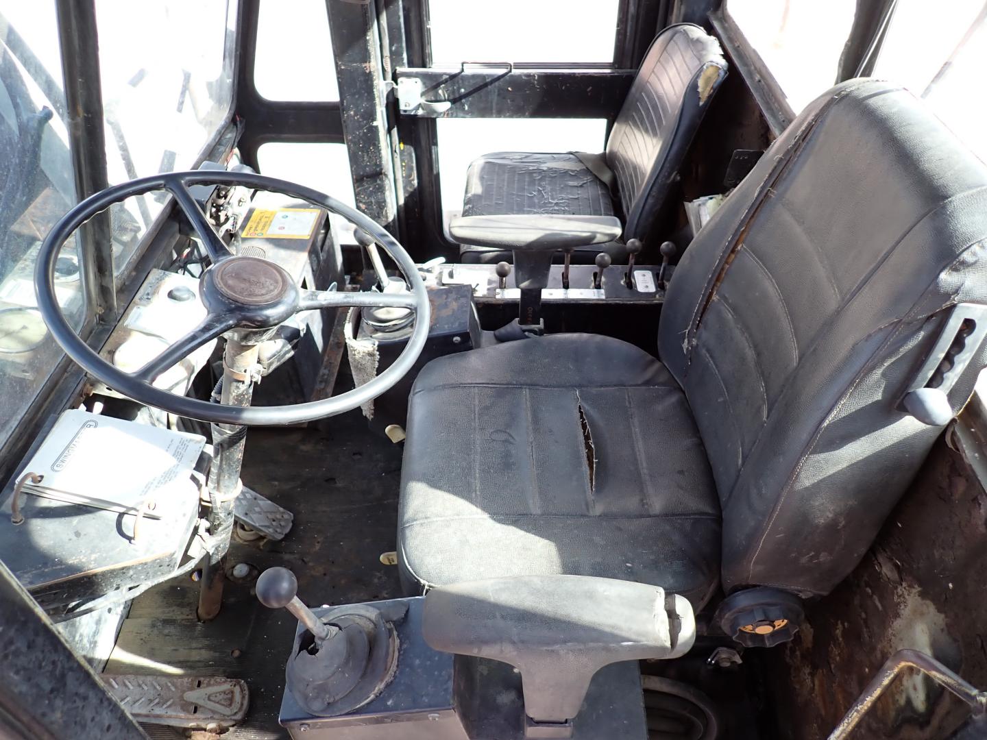 ./imagenes/INVOICE/2019/16595/EXCAVADORA FERROCARRILERA SOBRE LLANTAS SWINGMASTER_ 181 (60).JPG